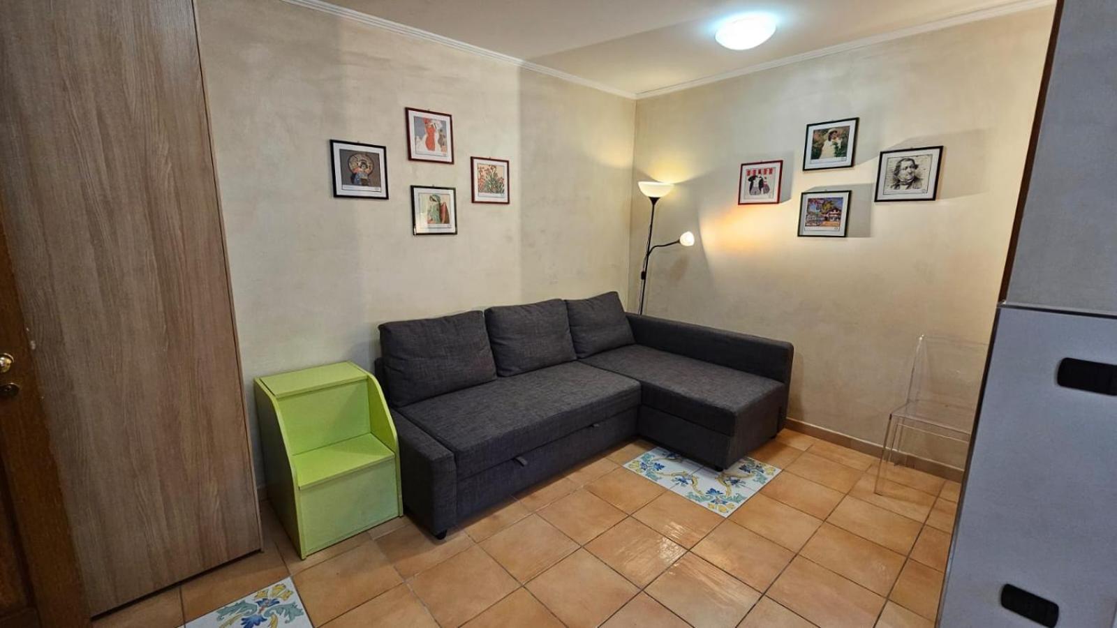 Vittoria Guest House Salerno Exteriör bild